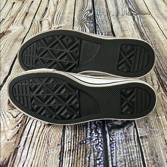 Converse Cream High-Top Sneakers and iridescent accents - Picture 8 of 9